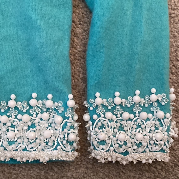 An antique (1940s) lambs wool beaded sweater size M - Picture 6 of 14